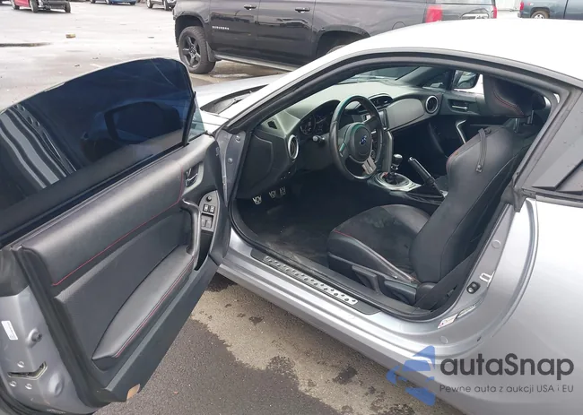 JF1ZCAC12F9604183: 43175841