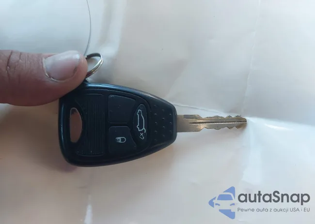 1J4GL48K25W582166: 43175911