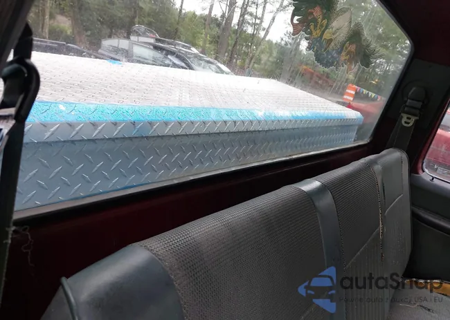 1FTDF15Y2MNA63744: 43177556