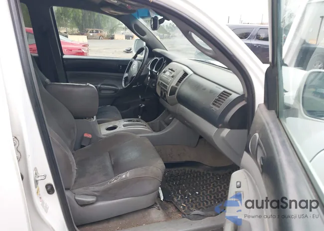 3TMKU4HN6BM028308: 43177578