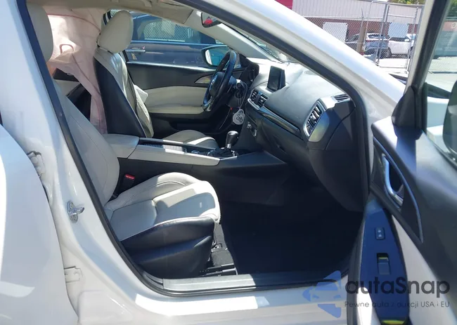 3MZBN1M31JM256048: 43176667