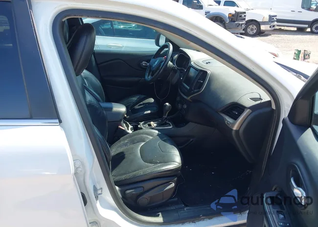 1C4PJLDB9FW566768: 43178024