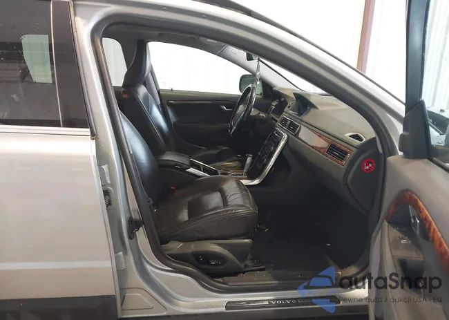 YV4940BZ8C1120891: 43178185