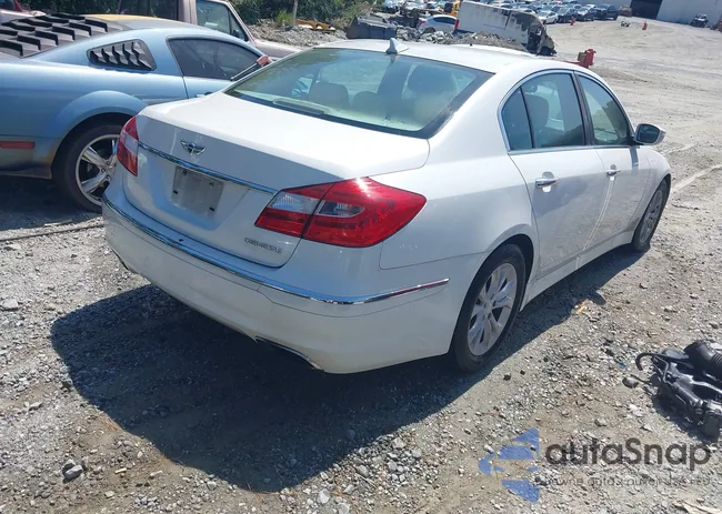 KMHGC4DD6DU220912: 43178348