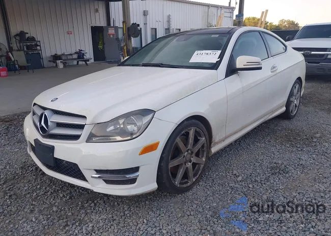 WDDGJ5HB8DG041946: 43178372