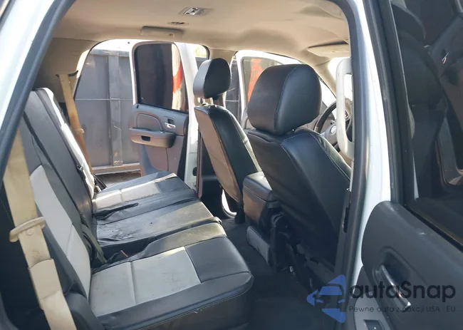 1GNLC2E08BR172212: 43178417