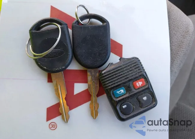 1FAFP53UX4A212797: 43178418