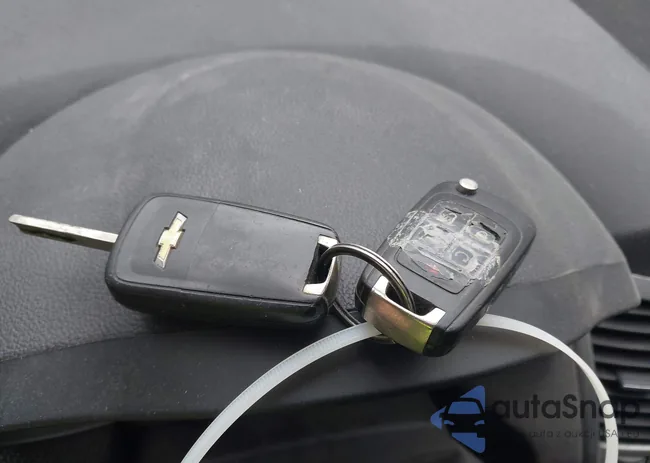 1G1PE5SB1G7195757: 43177608