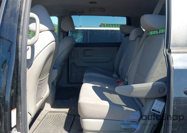 KNDMB5C1XG6163498: 43177613