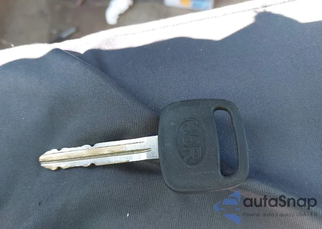 4T1BG22K61U086001: 43177738