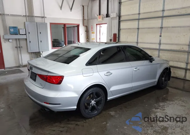 WAUBFGFF7F1011251: 43177790