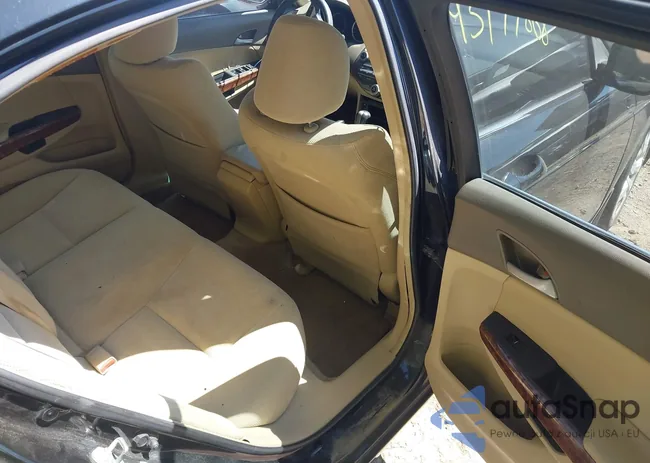 1HGCP26728A072463: 43177868