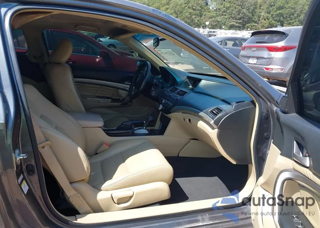 1HGCS22818A011084: 43179125