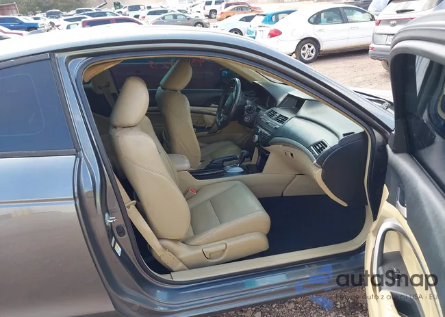 1HGCS22818A011084: 43179125