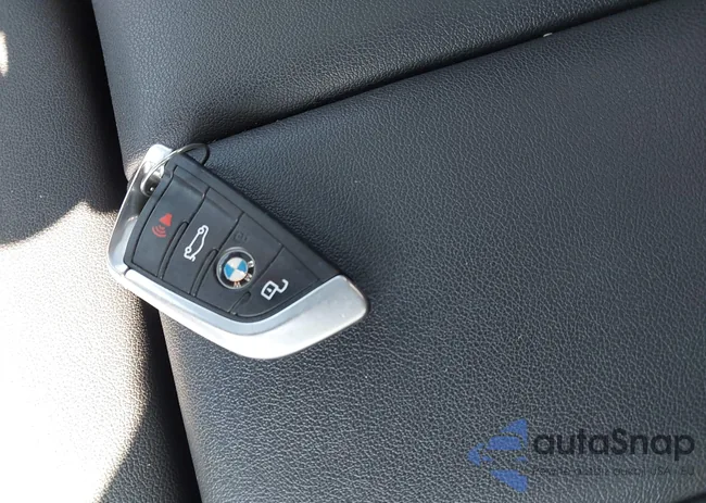 WBA5R7C58KAJ80298: 43179144