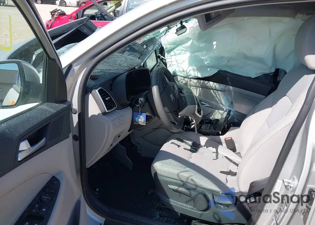 KM8J2CA48MU329508: 43179153