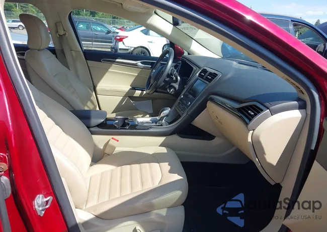 3FA6P0T99GR321664: 43179285