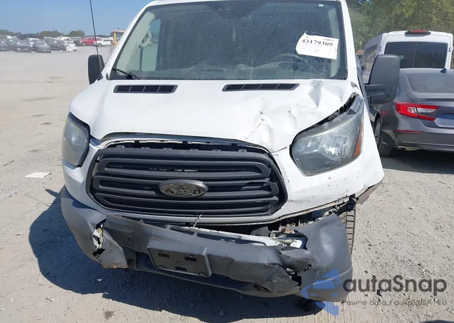 1FTYR1YM5HKA09721: 43179309