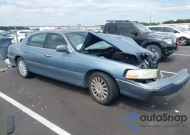 1LNHM81W93Y663044: 43179320