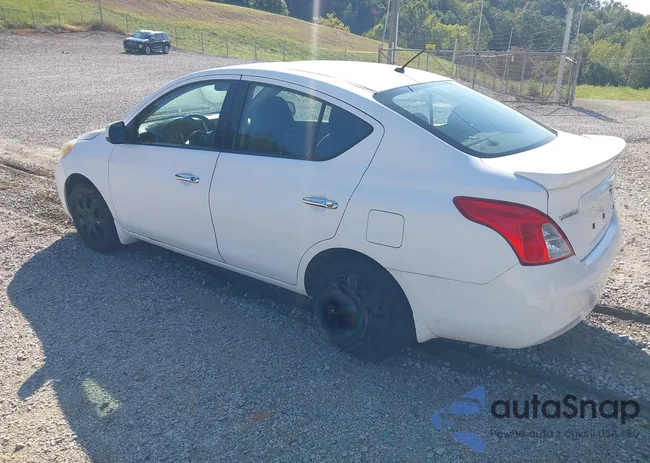 3N1CN7AP3EL818113: 43179345