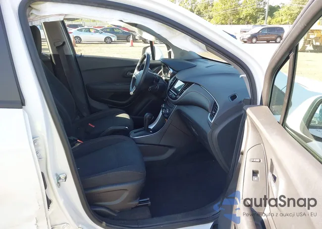 3GNCJKSB4JL270042: 43179376