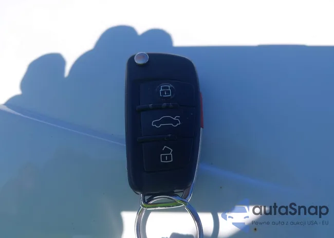 WAUJEGFF6K1018233: 43179402