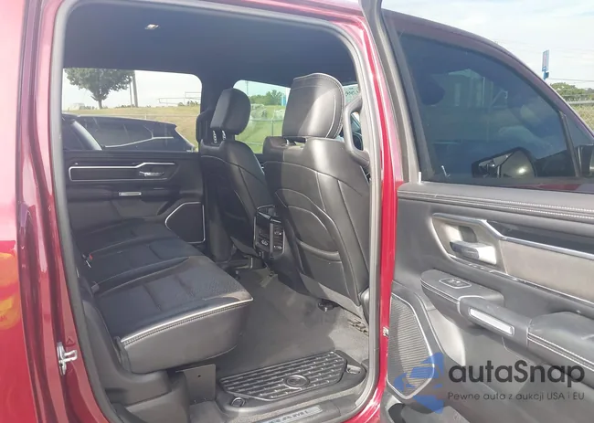 1C6SRFJT4LN365581: 43179556