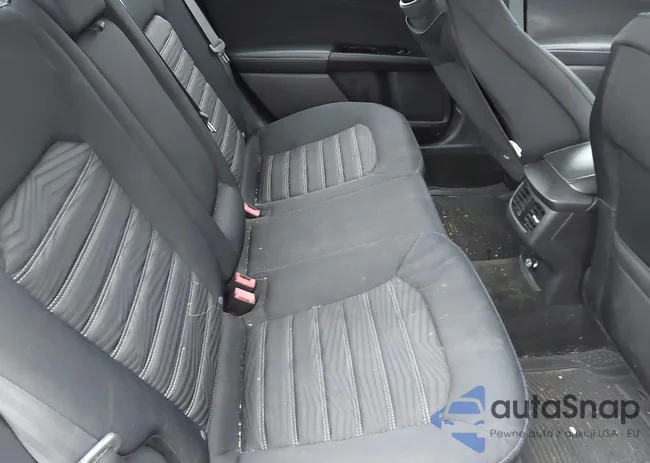 1FA6P0H7XG5127946: 43178713