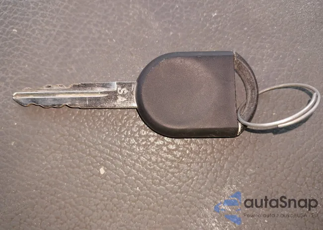 1FT7X2A63EEB53703: 43178786