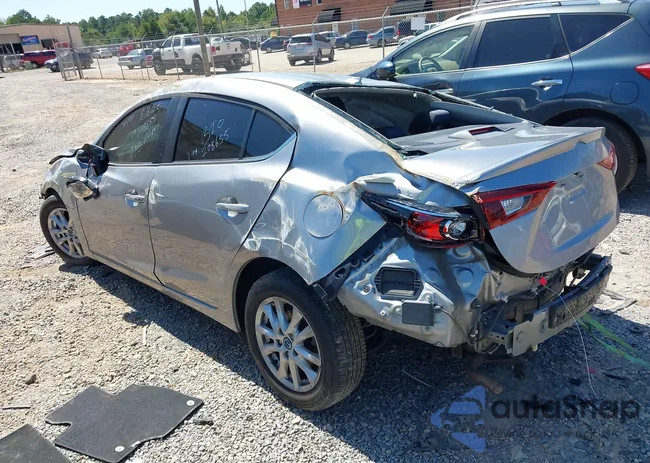 3MZBM1V78FM208655: 43180447