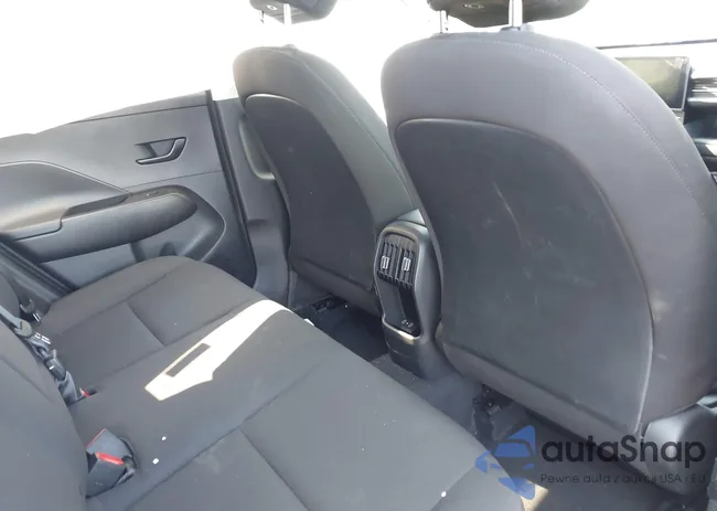 KM8HBCAB8RU074766: 43179589