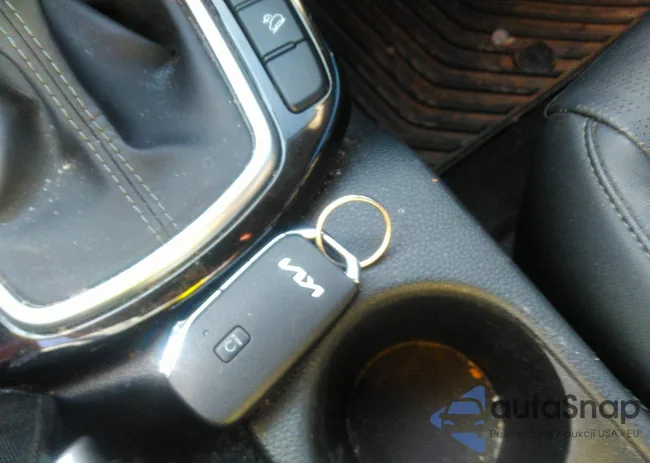 KNDER2AA3R7484264: 43179739