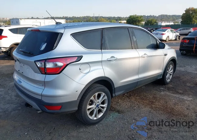 1FMCU0GD4HUD03292: 43179758