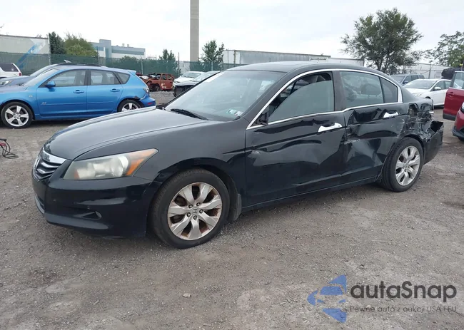 1HGCP3F83AA002653: 43179793