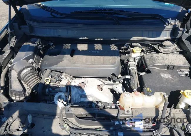 1C4PJMDN2KD149174: 43179860