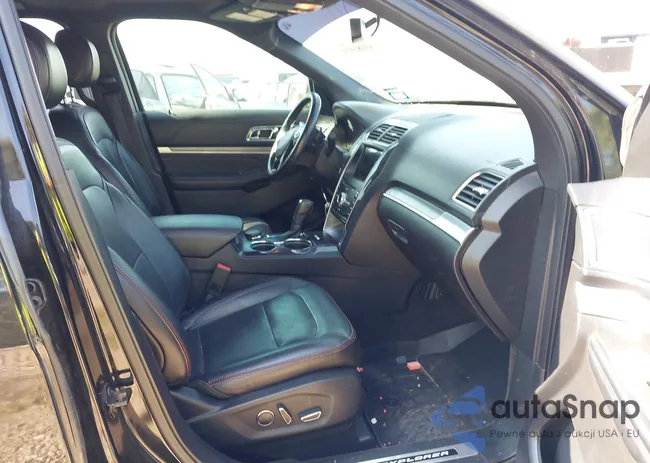 1FM5K8GT0HGC09557: 43181073