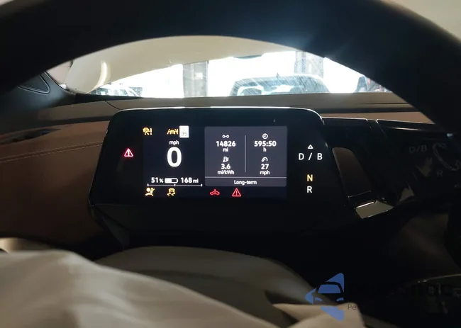 1V2CMPE81PC025845: 43181110