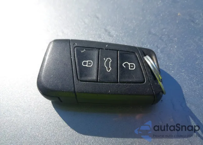 1V2KR2CA6JC565401: 43181357