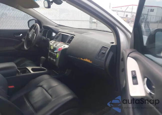 JN8AZ1MU6CW102647: 43181381