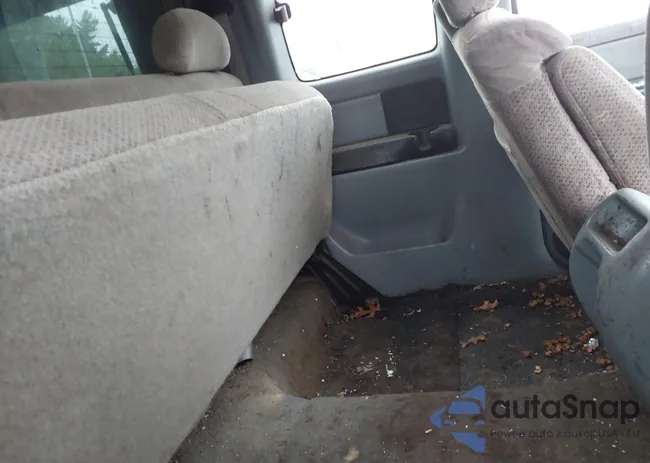 1GCEK19T6XE106131: 43181384