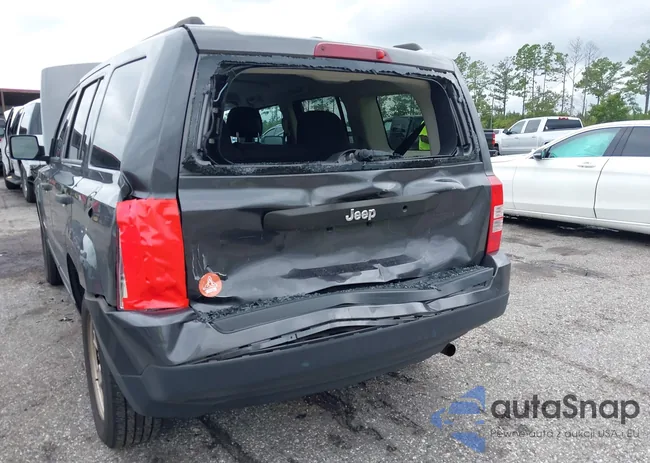 1C4NJPBA4HD131700: 43181401