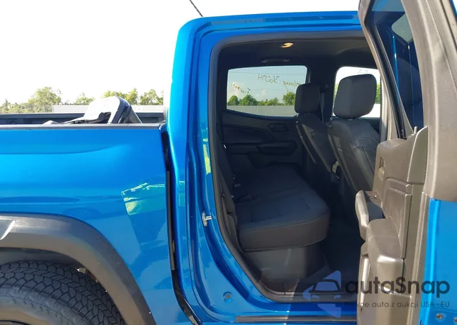 1GCPTEEK8P1124020: 43181511