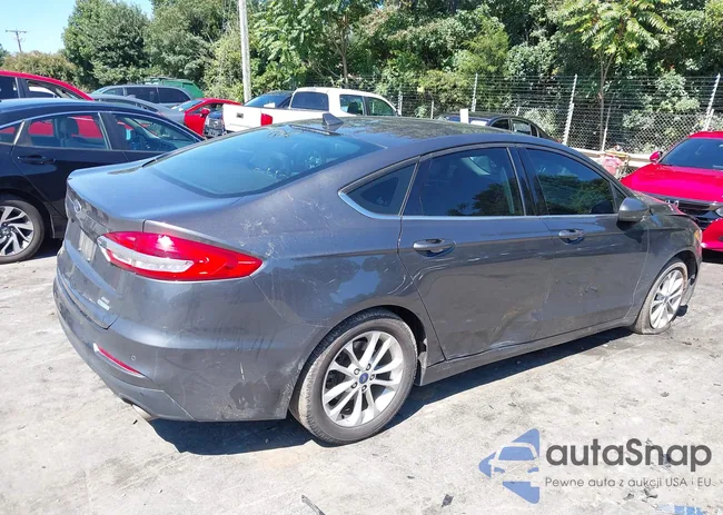 3FA6P0HDXLR103336: 43181515