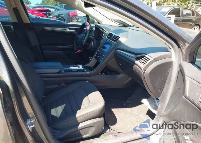 3FA6P0HDXLR103336: 43181515