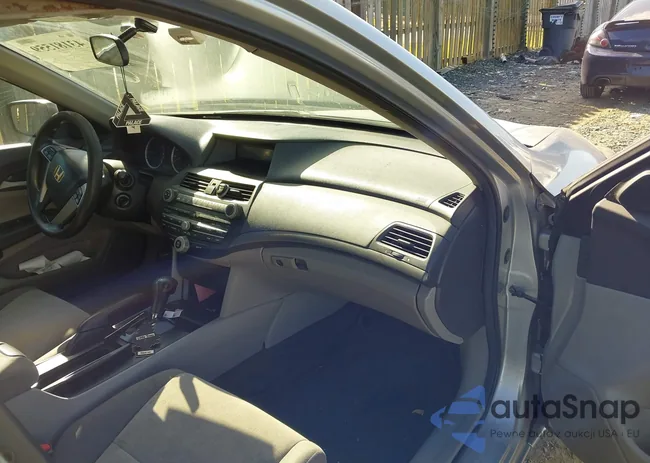 1HGCP2F33AA147545: 43181559