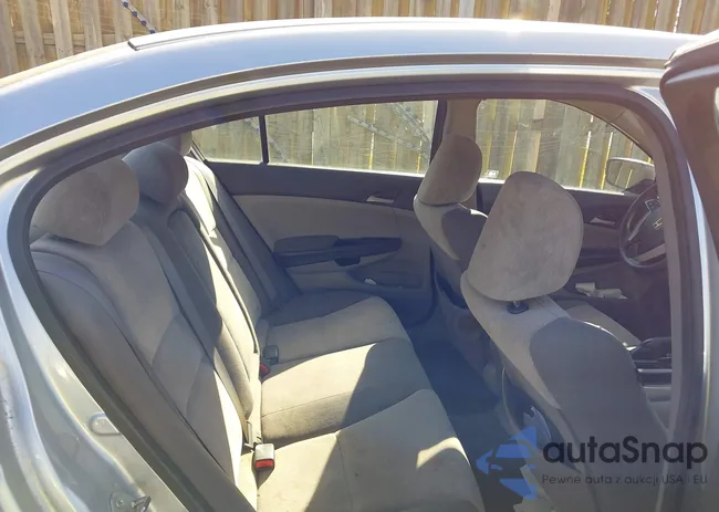 1HGCP2F33AA147545: 43181559