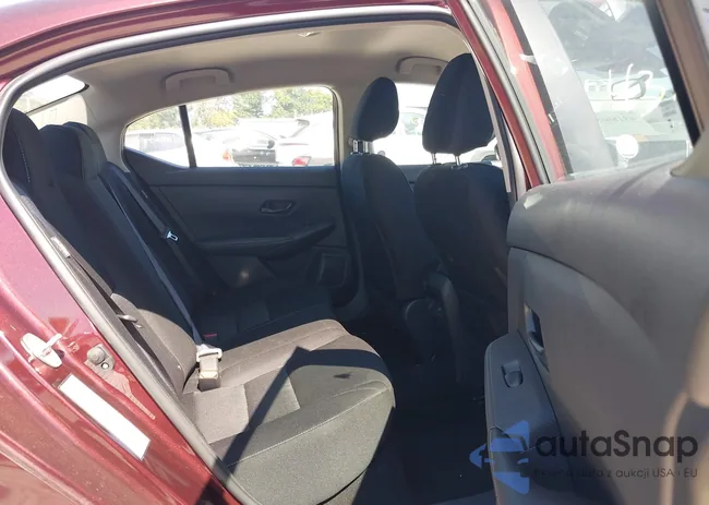 3N1AB8CV8SY320621: 43180652