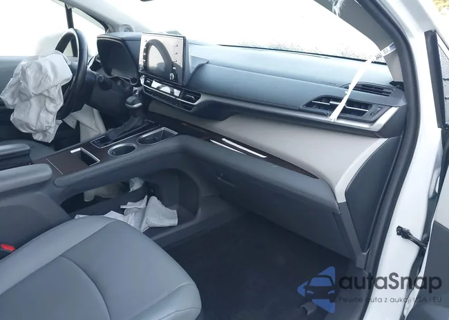 5TDJRKEC9RS181117: 43180749