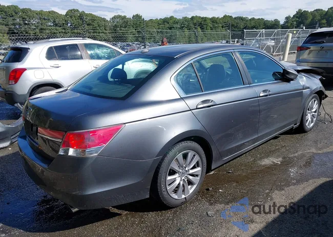 1HGCP2F80BA107386: 43180807