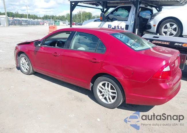 3FAHP0GA6AR180606: 43180845